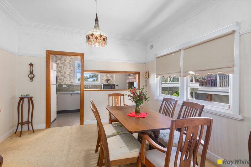 Photo - 30 Hillcrest Avenue, Woonona NSW 2517 - Image 3