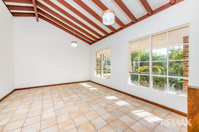 Photo - 30 Hillcrest Ridge, Woodridge WA 6041 - Image 7