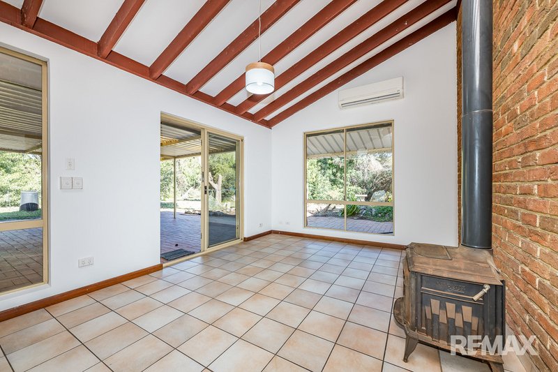 Photo - 30 Hillcrest Ridge, Woodridge WA 6041 - Image 10