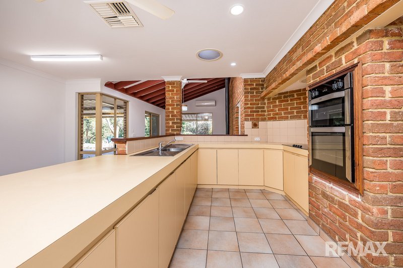 Photo - 30 Hillcrest Ridge, Woodridge WA 6041 - Image 14