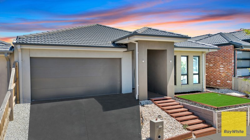 30 Honeydew Way, Rockbank VIC 3335