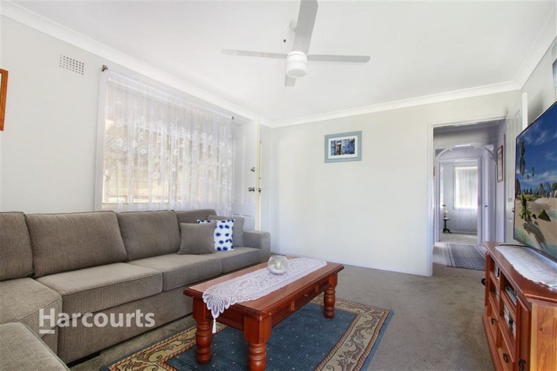 Photo - 30 Illabunda Crescent, Koonawarra NSW 2530 - Image 2