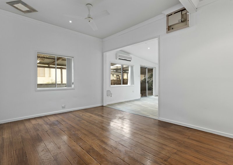 Photo - 30 Isabella Street, Wingham NSW 2429 - Image 5