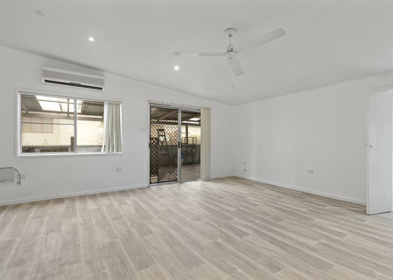 Photo - 30 Isabella Street, Wingham NSW 2429 - Image 11