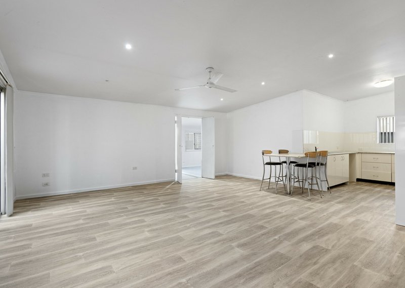 Photo - 30 Isabella Street, Wingham NSW 2429 - Image 12