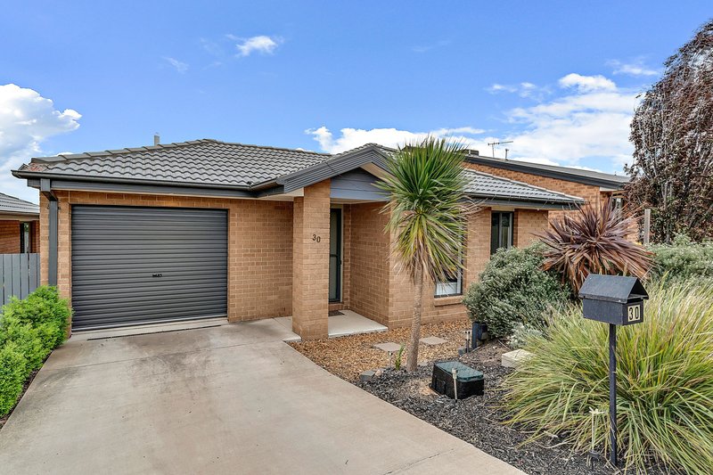 30 Isbister Street, Macgregor ACT 2615