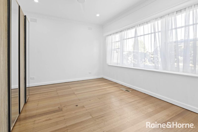 Photo - 30 James Street, St Albans VIC 3021 - Image 5