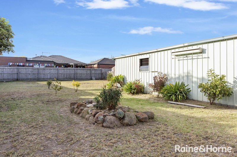 Photo - 30 James Street, St Albans VIC 3021 - Image 11