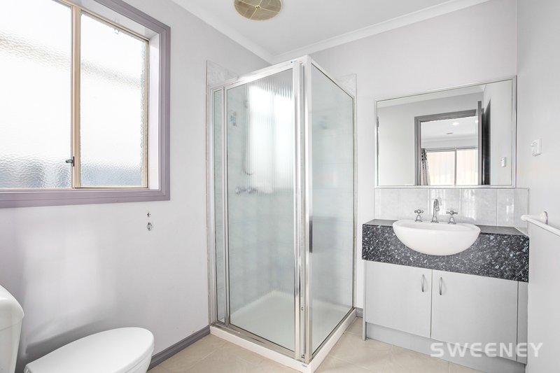 Photo - 30 Jared Road, Altona Meadows VIC 3028 - Image 9