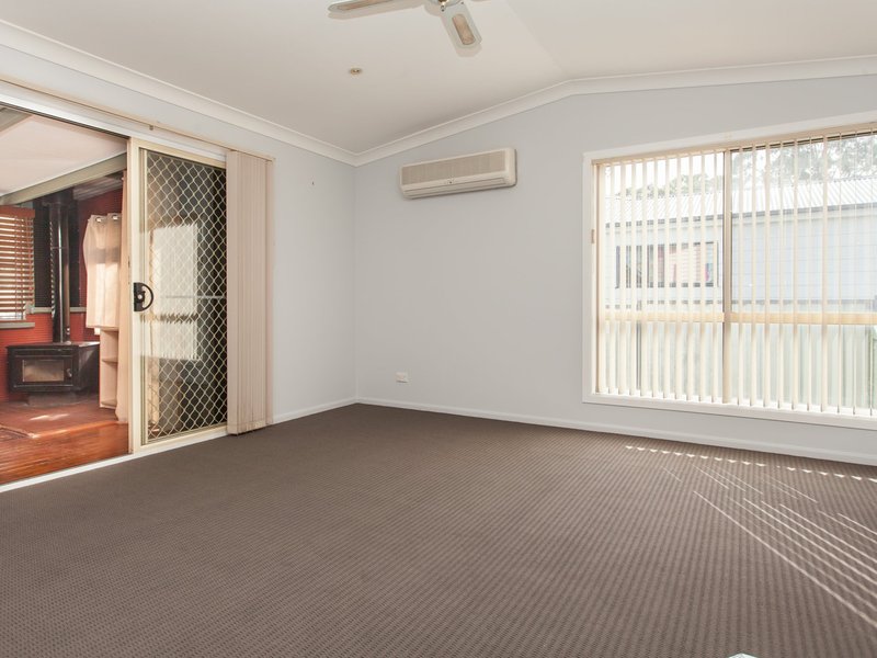 Photo - 30 John St , Ellalong NSW 2325 - Image 5