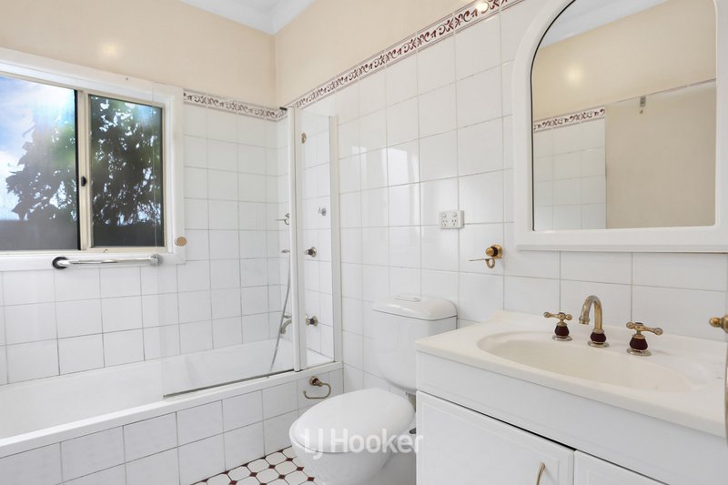 Photo - 30 Johnson Avenue, Seven Hills NSW 2147 - Image 5