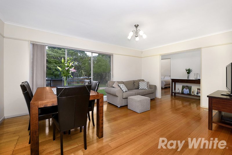 30 Johnson Drive, Glen Waverley VIC 3150