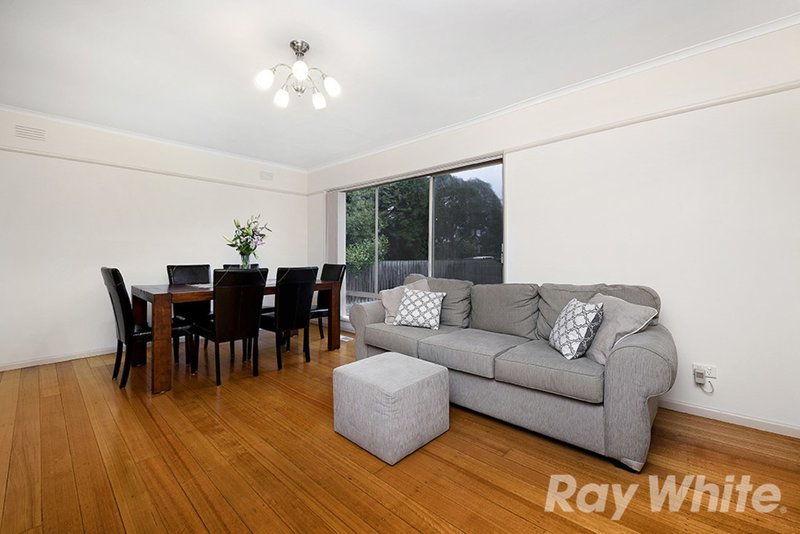 Photo - 30 Johnson Drive, Glen Waverley VIC 3150 - Image 3