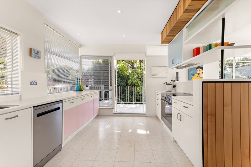 Photo - 30 Kaleula Crescent, Kiama NSW 2533 - Image 5