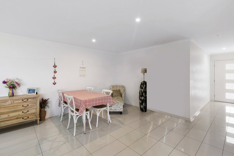 Photo - 30 Kamala Close, Peregian Springs QLD 4573 - Image 4