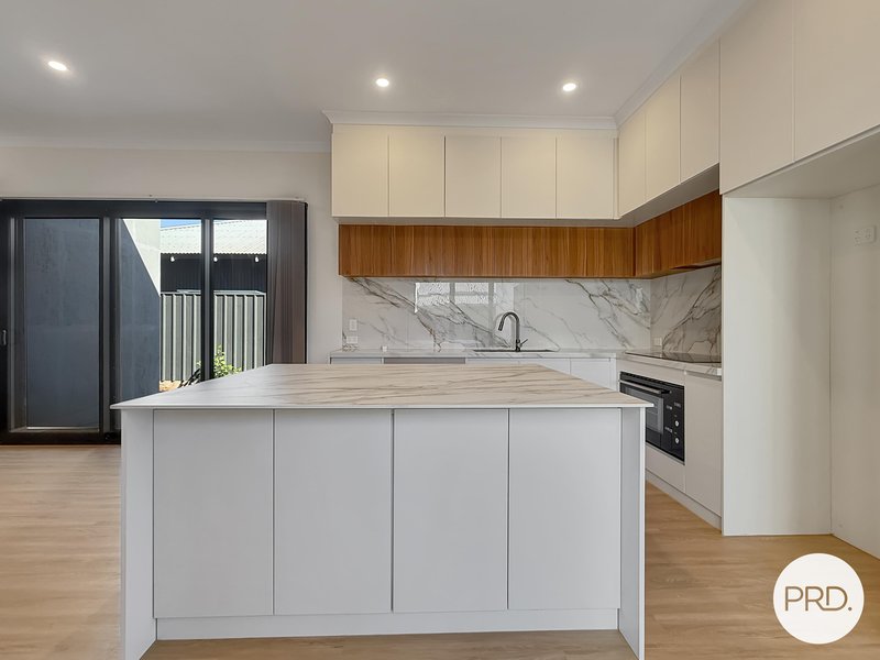 Photo - 30 Karinha Way, Baynton WA 6714 - Image 3