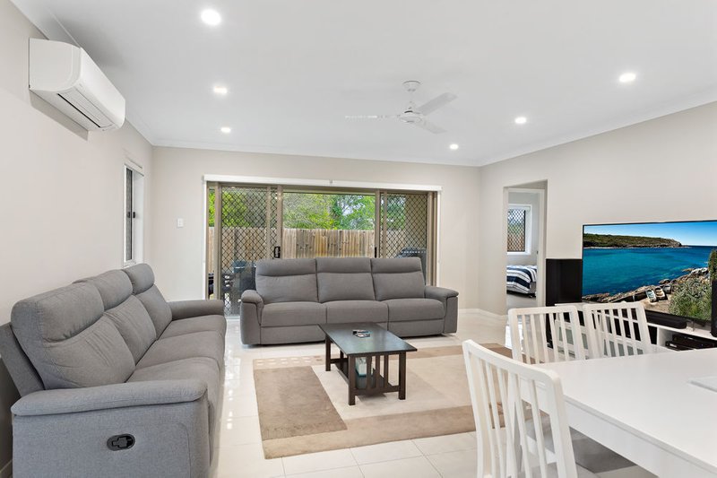 Photo - 30 Kate Court, Murrumba Downs QLD 4503 - Image 9