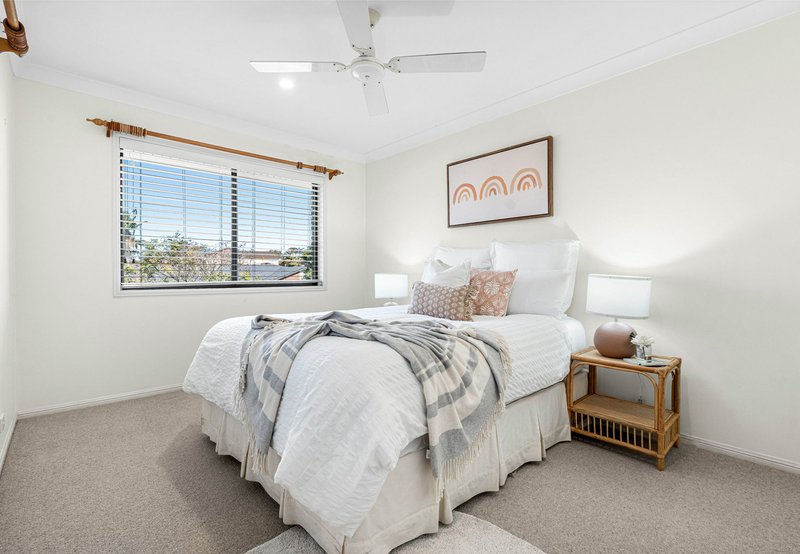 Photo - 30 Kingfisher Cresent , Belmont QLD 4153 - Image 10