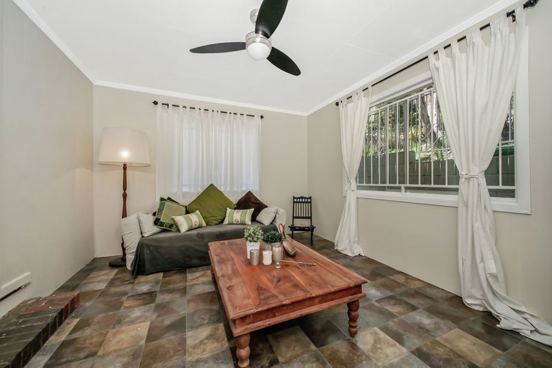 Photo - 30 Kooya Road, Mitchelton QLD 4053 - Image 9