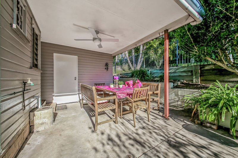 Photo - 30 Kooya Road, Mitchelton QLD 4053 - Image 12