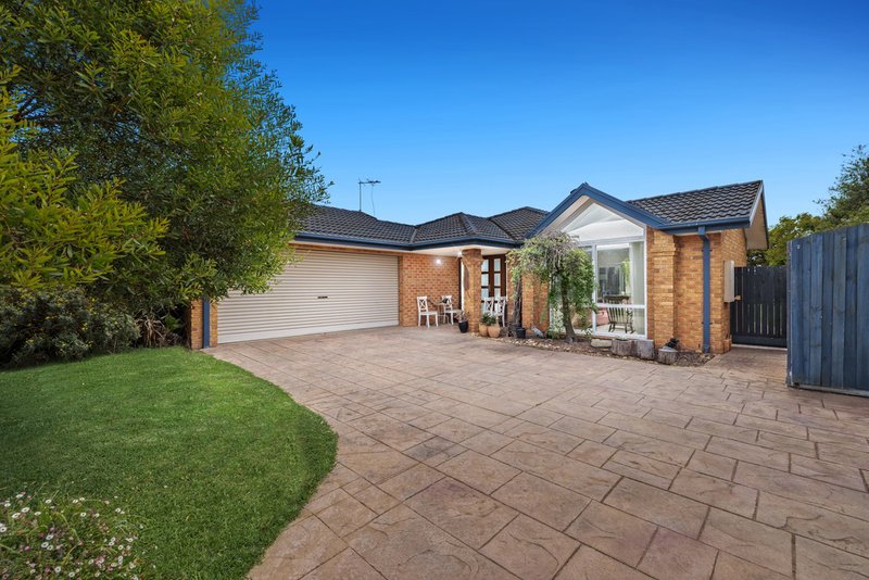 Photo - 30 Koroneos Drive, Werribee South VIC 3030 - Image 2