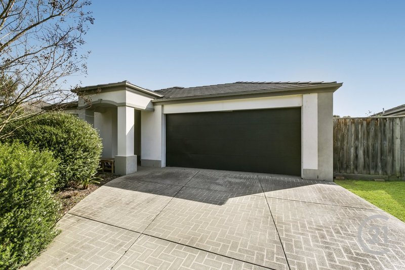 30 Kosta Boda Boulevard, Pakenham VIC 3810