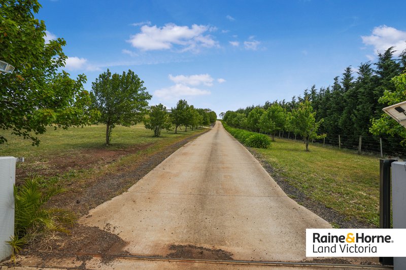 Photo - 30 Kulina Drive, Lovely Banks VIC 3213 - Image 7