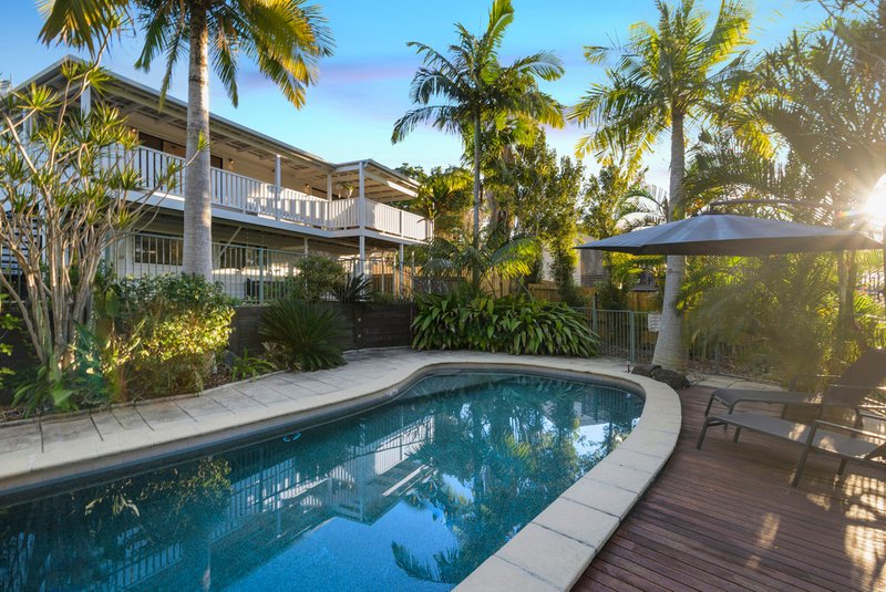 Photo - 30 Ladds Ridge Road, Burleigh Heads QLD 4220 - Image 1