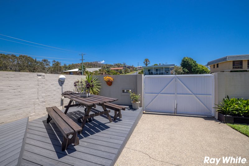 Photo - 30 Lakeview Crescent, Forster NSW 2428 - Image 10