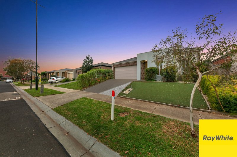 Photo - 30 Larson Avenue, Tarneit VIC 3029 - Image 2