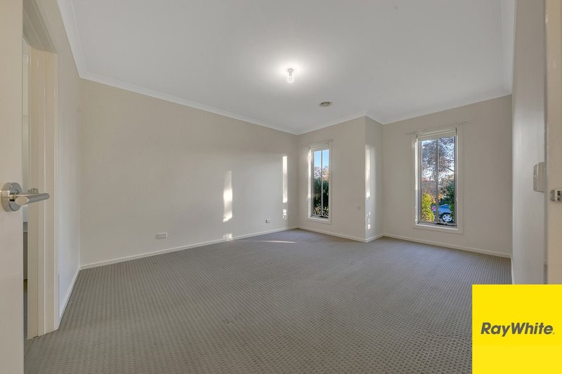 Photo - 30 Larson Avenue, Tarneit VIC 3029 - Image 3