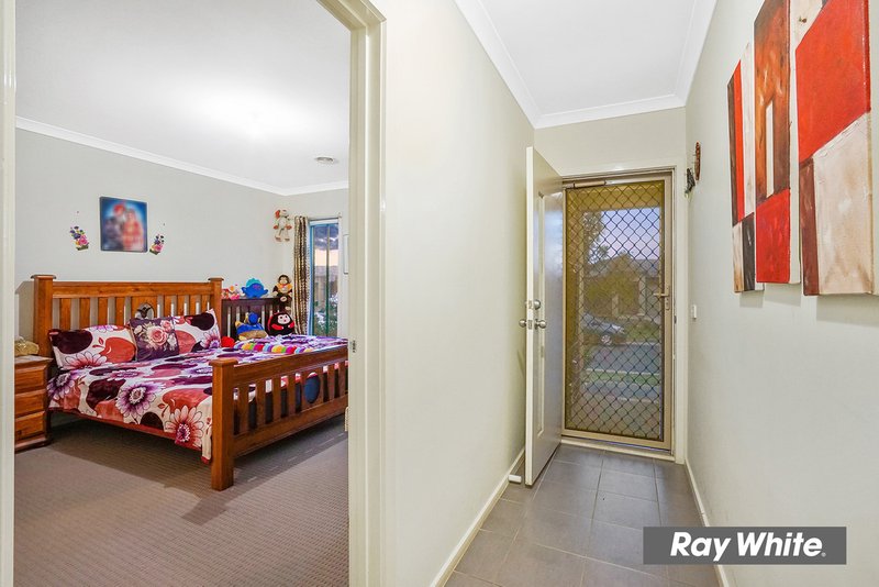 Photo - 30 Larson Avenue, Tarneit VIC 3029 - Image 4