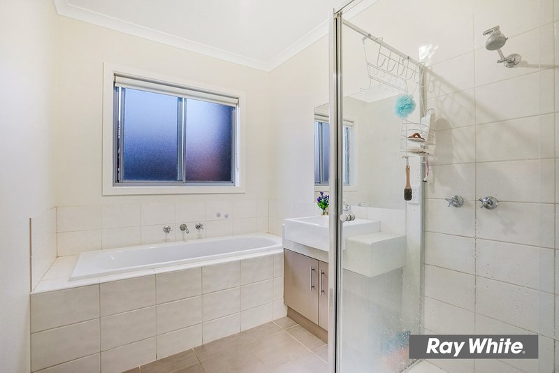 Photo - 30 Larson Avenue, Tarneit VIC 3029 - Image 6