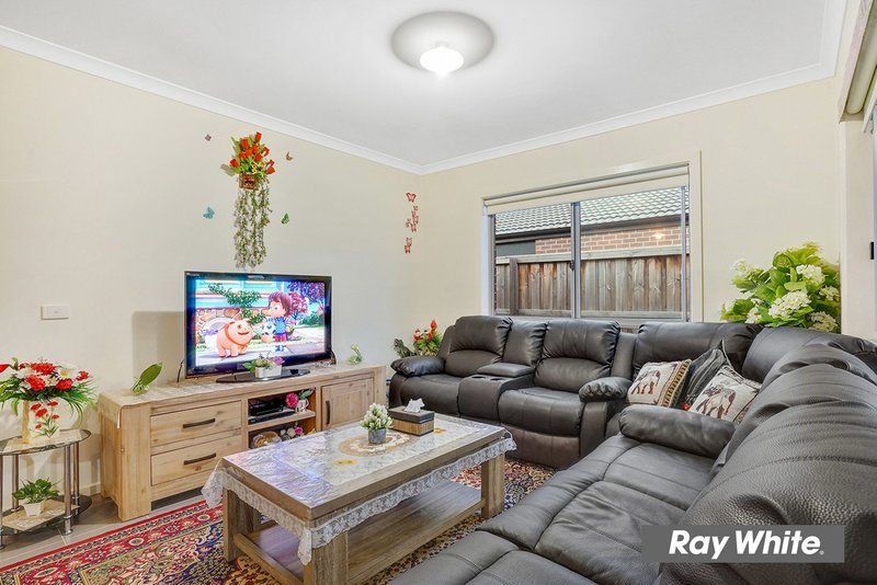 Photo - 30 Larson Avenue, Tarneit VIC 3029 - Image 10