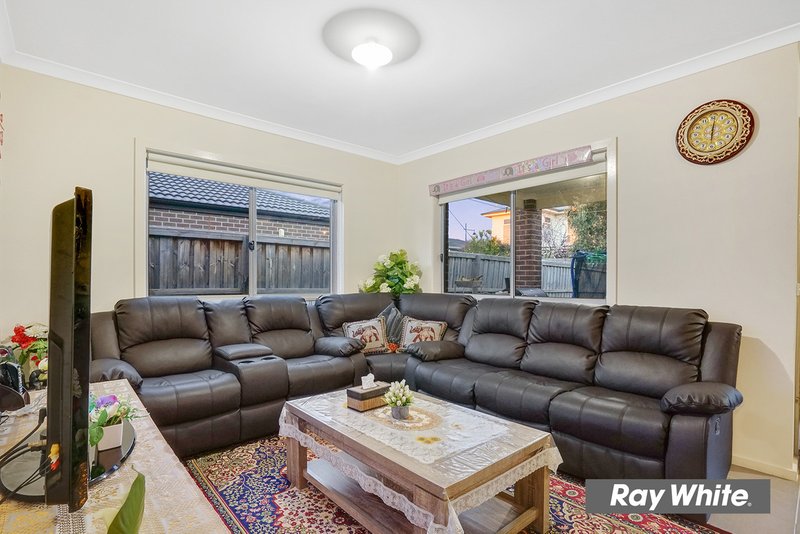 Photo - 30 Larson Avenue, Tarneit VIC 3029 - Image 11