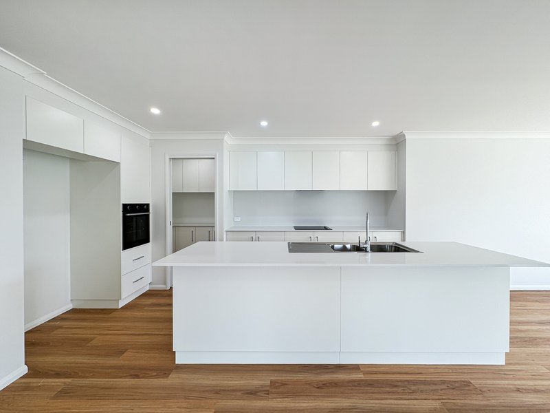 Photo - 30 Latsky Drive, Cotswold Hills QLD 4350 - Image 3