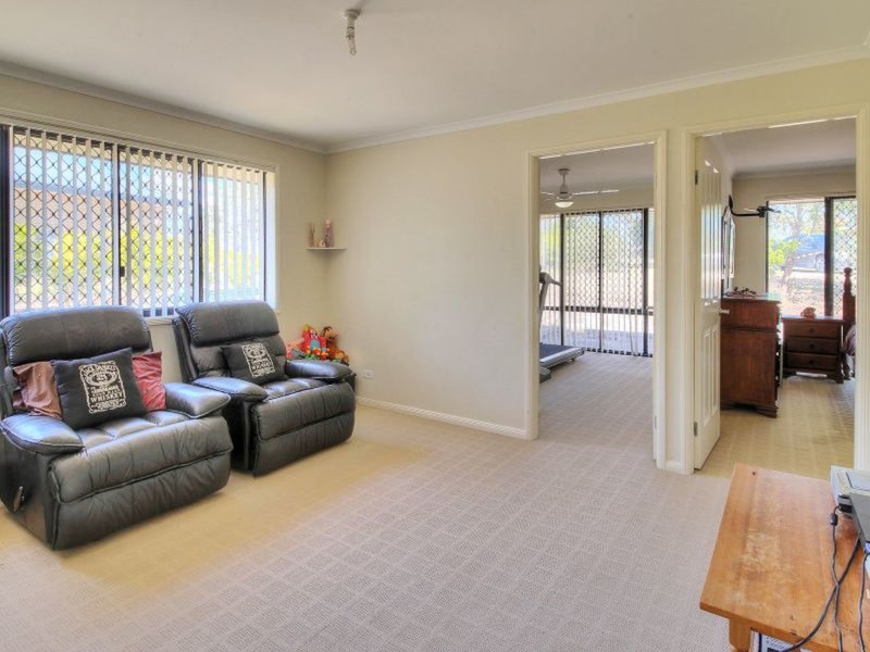 Photo - 30 Laurina Drive, New Beith QLD 4124 - Image 6