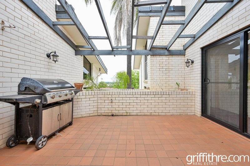 Photo - 30 Lawford Crescent, Griffith NSW 2680 - Image 19