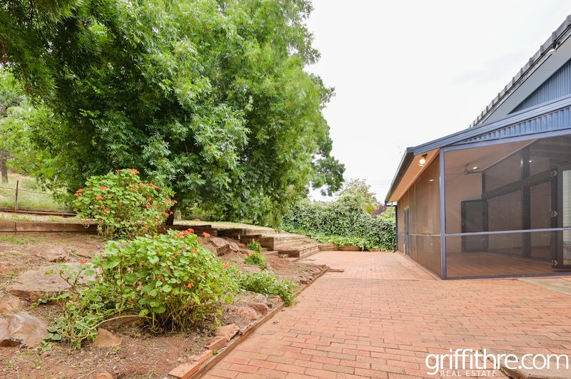 Photo - 30 Lawford Crescent, Griffith NSW 2680 - Image 26