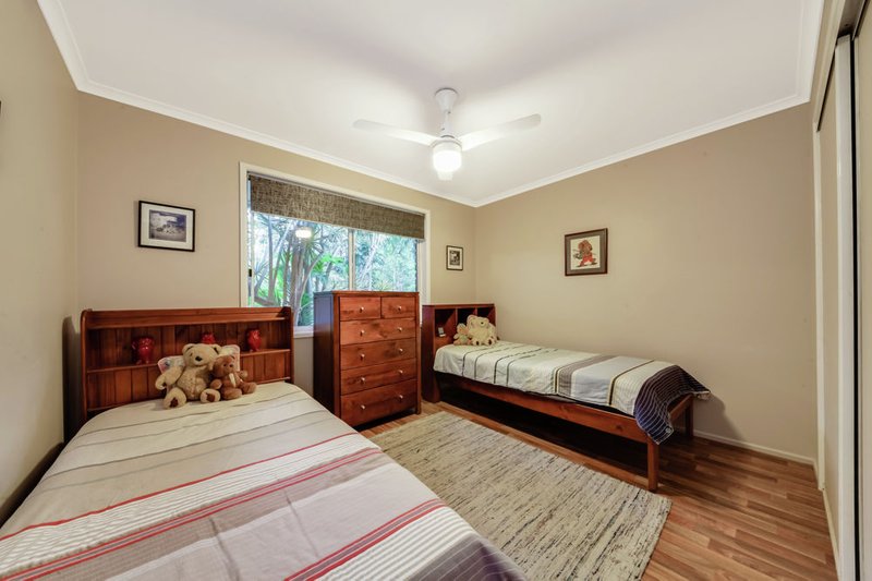 Photo - 30 Leatherwood Drive, Arana Hills QLD 4054 - Image 15