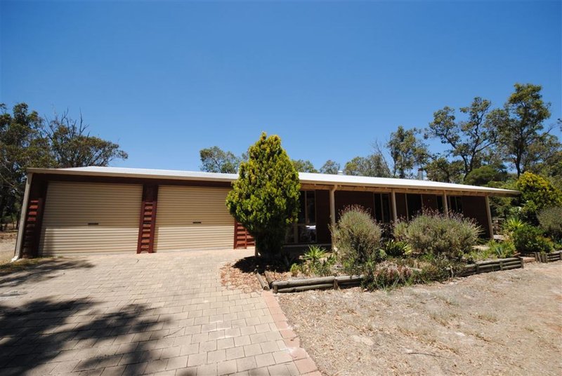 30 Leeward Rd , Leschenault WA 6233