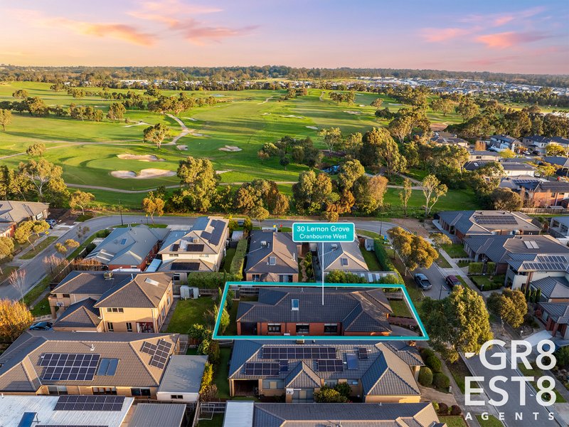 Photo - 30 Lemon Grove, Cranbourne West VIC 3977 - Image 27