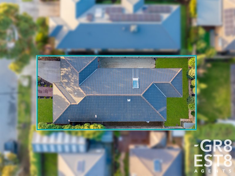 Photo - 30 Lemon Grove, Cranbourne West VIC 3977 - Image 31