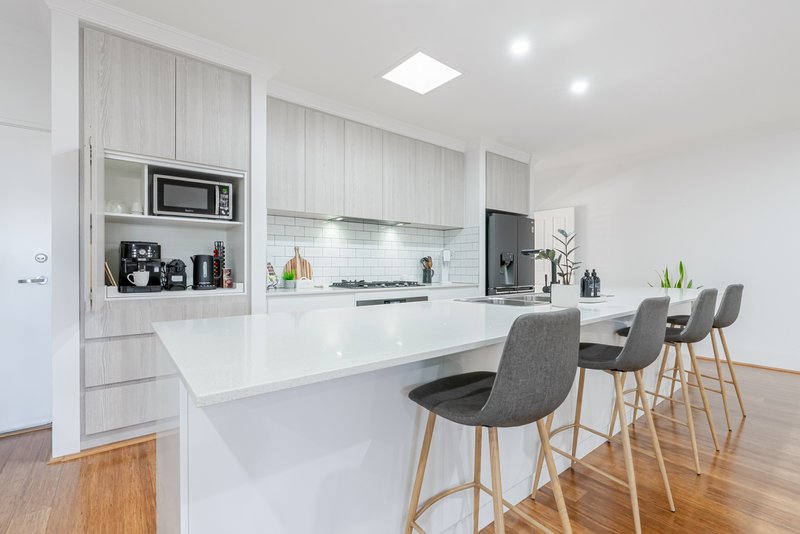 Photo - 30 Lemon Gum Drive, Baldivis WA 6171 - Image 2
