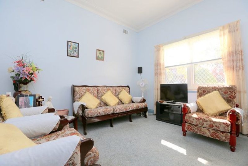 Photo - 30 Lilac Street, Punchbowl NSW 2196 - Image 3