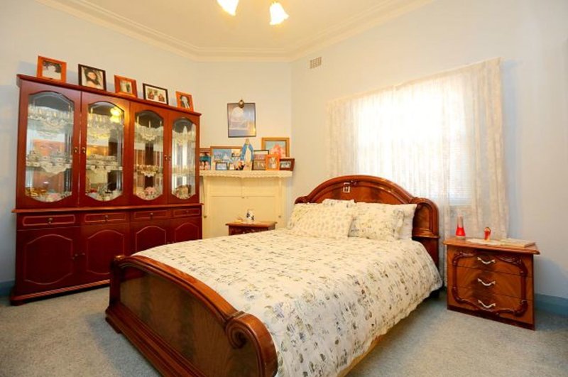 Photo - 30 Lilac Street, Punchbowl NSW 2196 - Image 6