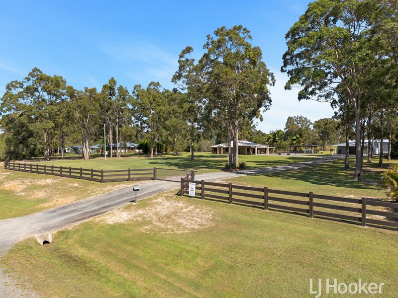 Photo - 30 Lilly Pilly Drive, Oakhurst QLD 4650 - Image 2