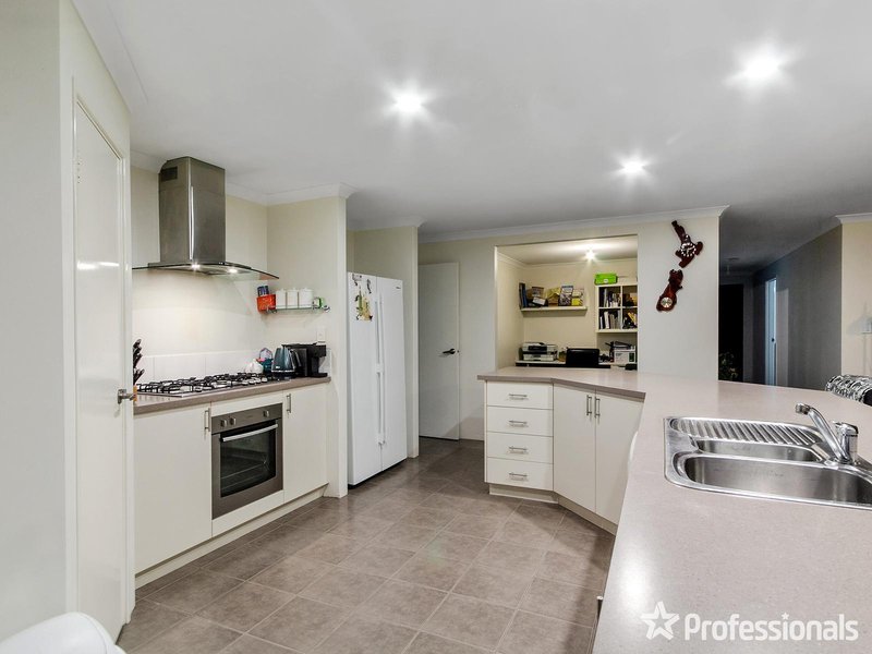 Photo - 30 Linaker Street, Baldivis WA 6171 - Image 3