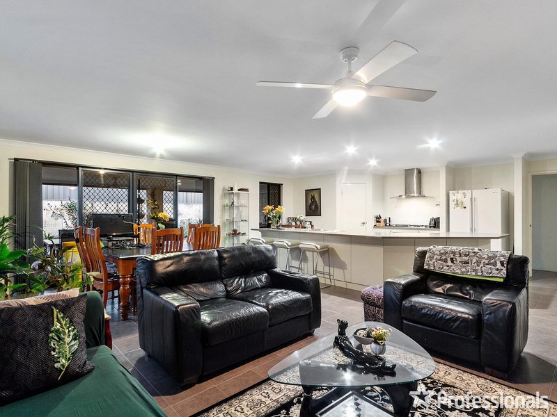 Photo - 30 Linaker Street, Baldivis WA 6171 - Image 5