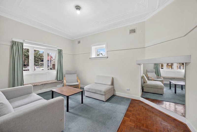 Photo - 30 Linden Avenue, Punchbowl NSW 2196 - Image 2
